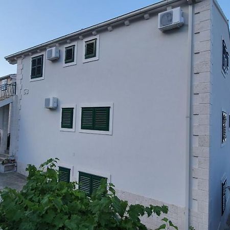 Apartment Villa Mirna Makarska Eksteriør billede